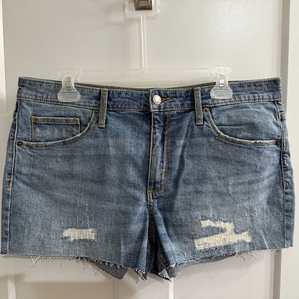 Universal thread shirts 14/32R